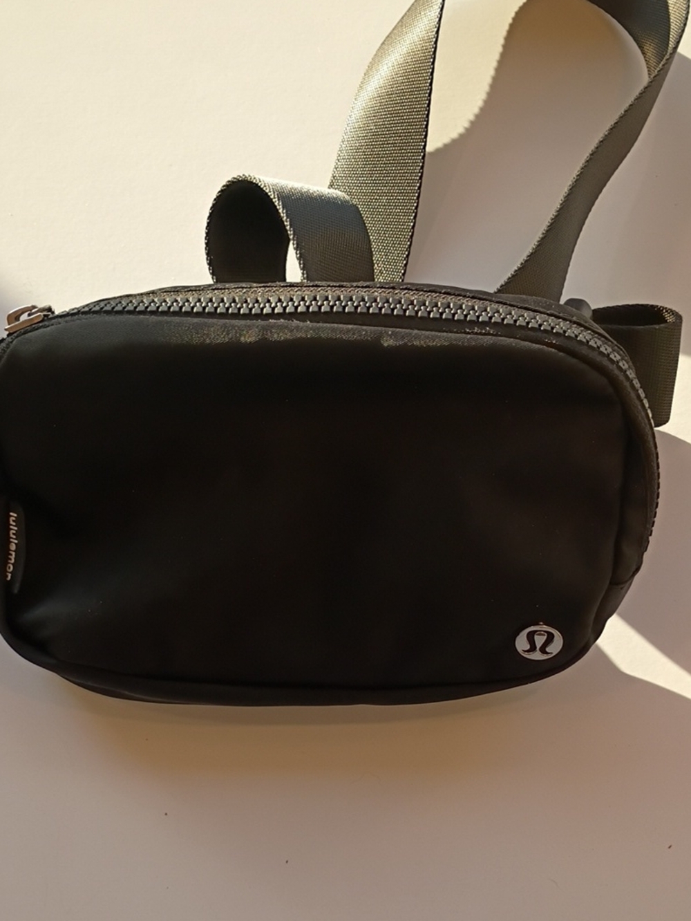 lululemon Everywhere Belt Bag 1L Crossbody Bag in Black